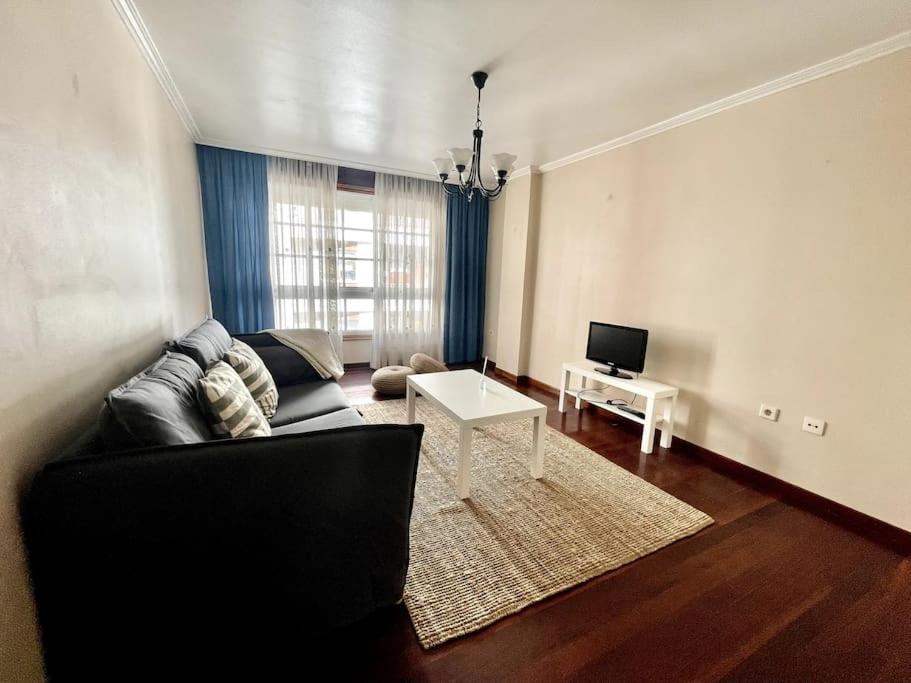 Agradable Apartamento Centrico En Cangas מראה חיצוני תמונה
