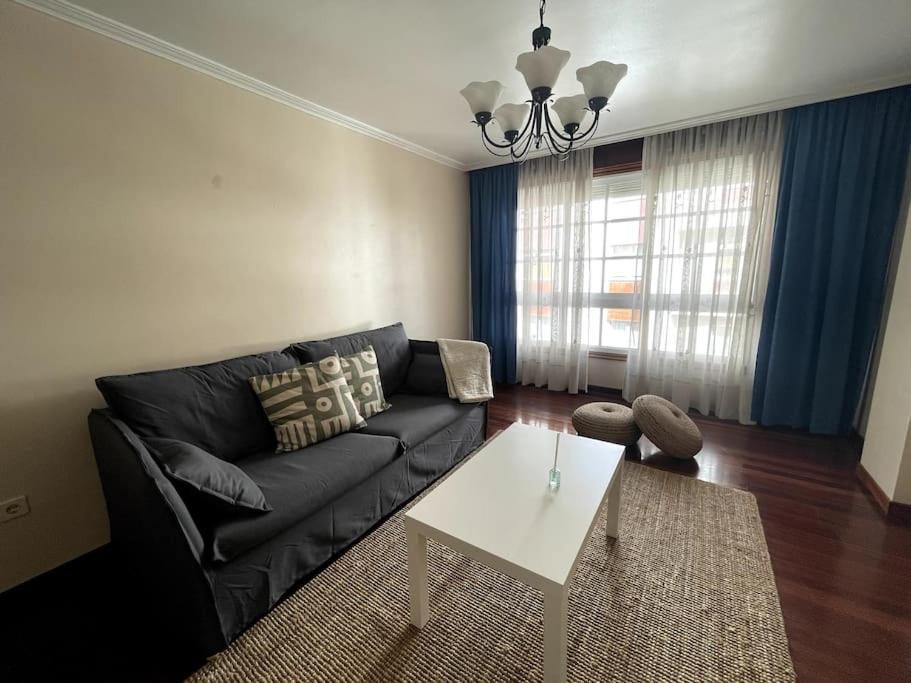 Agradable Apartamento Centrico En Cangas מראה חיצוני תמונה