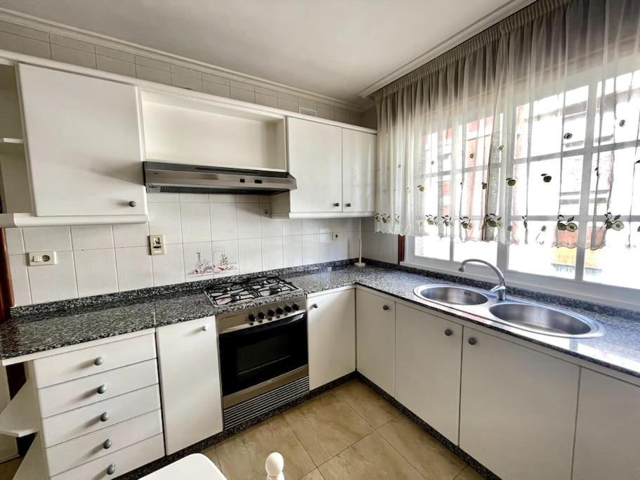Agradable Apartamento Centrico En Cangas מראה חיצוני תמונה